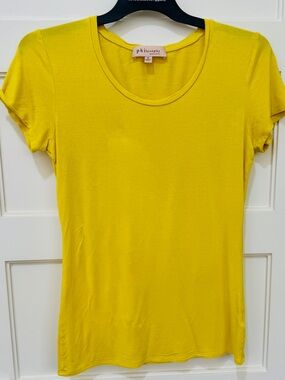 Philosophy Yellow Scoop Neck Women's Tee EUC -M